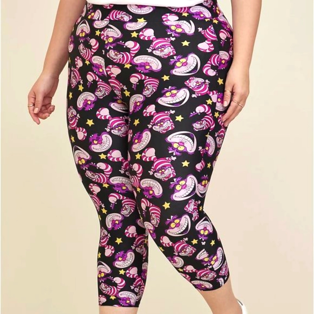 ❤️NWT TORRID LEGGING - CHESIRE CAT DISNEY ALICE IN WONDERLAND CAPRI 3X